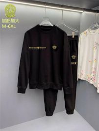 Picture of Versace SweatSuits _SKUVersaceM-6XL12yn6630354